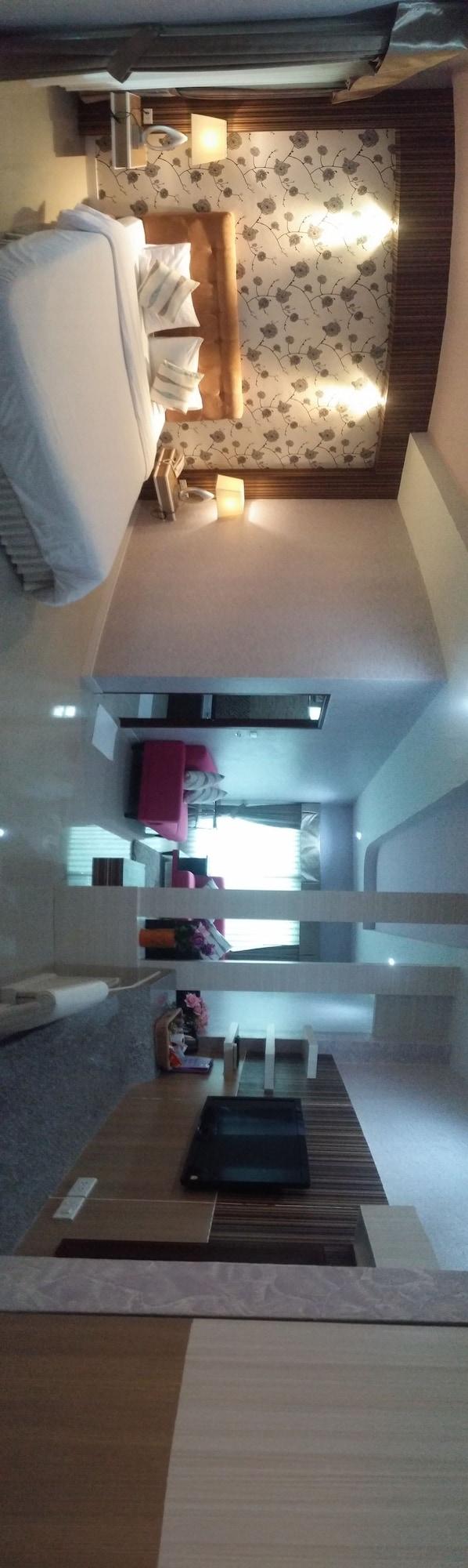 Martina Hotel Surin Zewnętrze zdjęcie