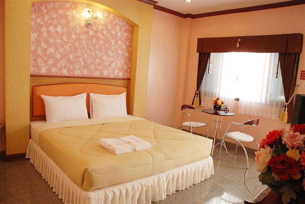 Martina Hotel Surin Zewnętrze zdjęcie