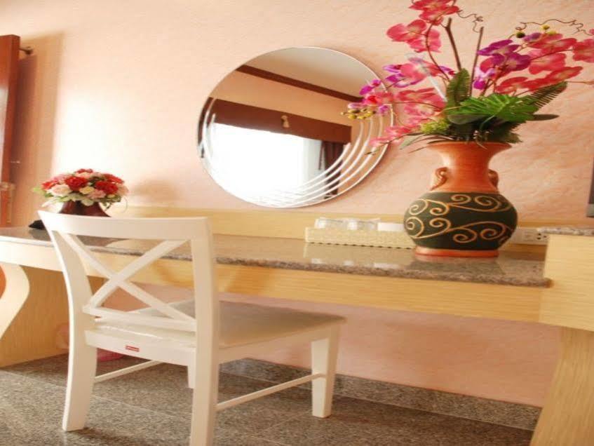 Martina Hotel Surin Zewnętrze zdjęcie