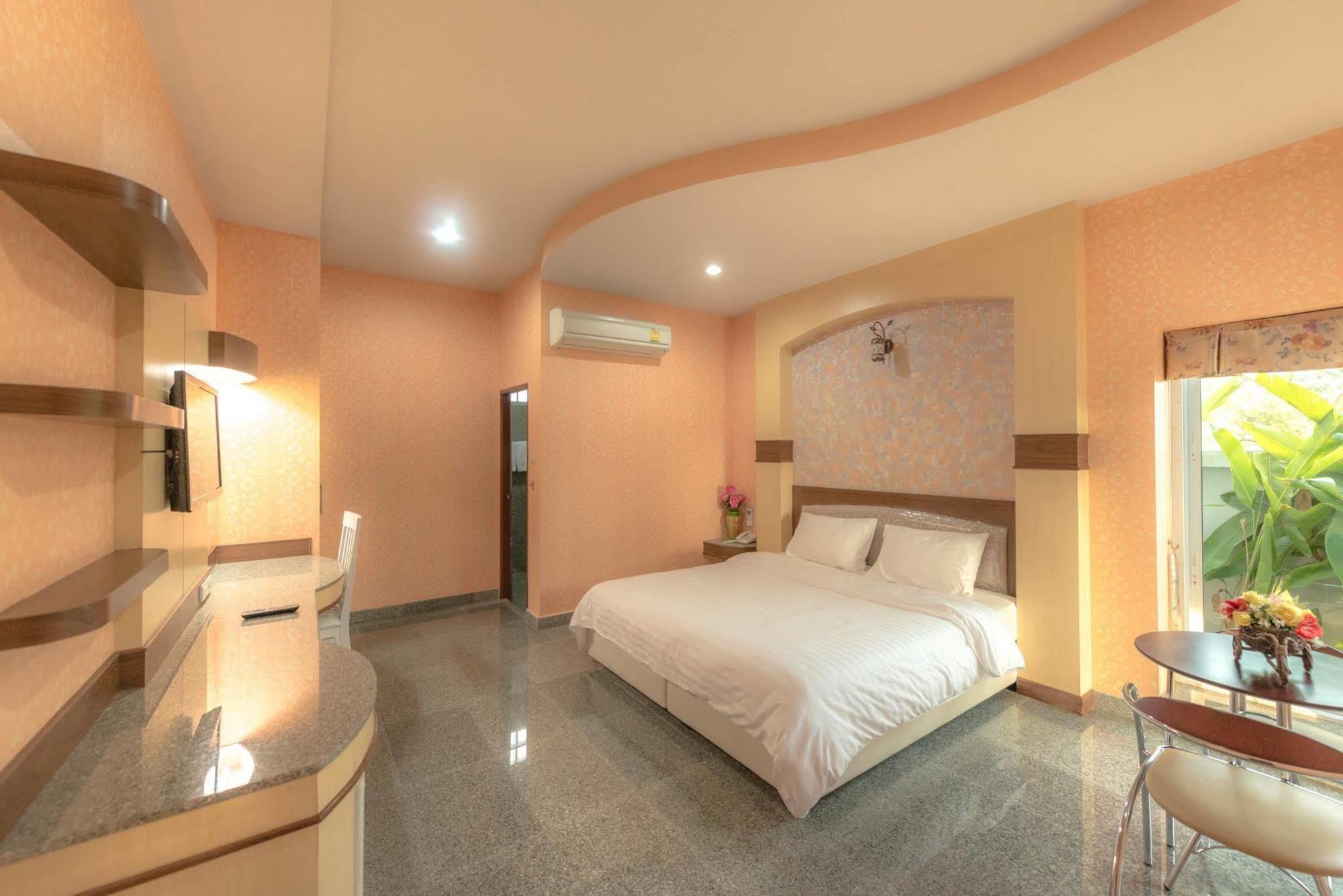 Martina Hotel Surin Zewnętrze zdjęcie